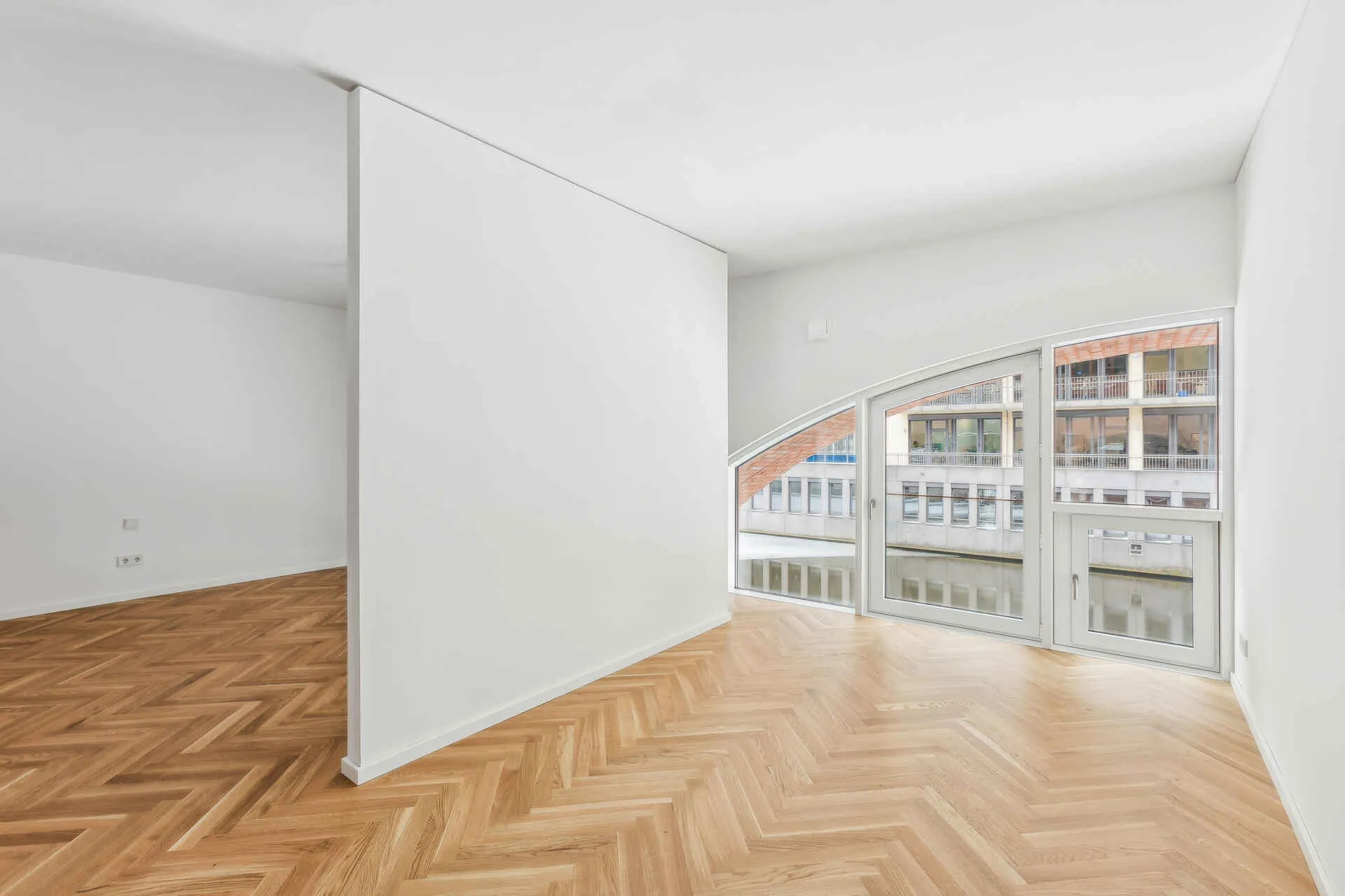 Immobilienangebot - Hamburg - Alle - Exklusive 3-Zimmer-Wohnung mit hochwertiger Ausstattung und Wasserblick zum Fleet - Ohne Stellplatz