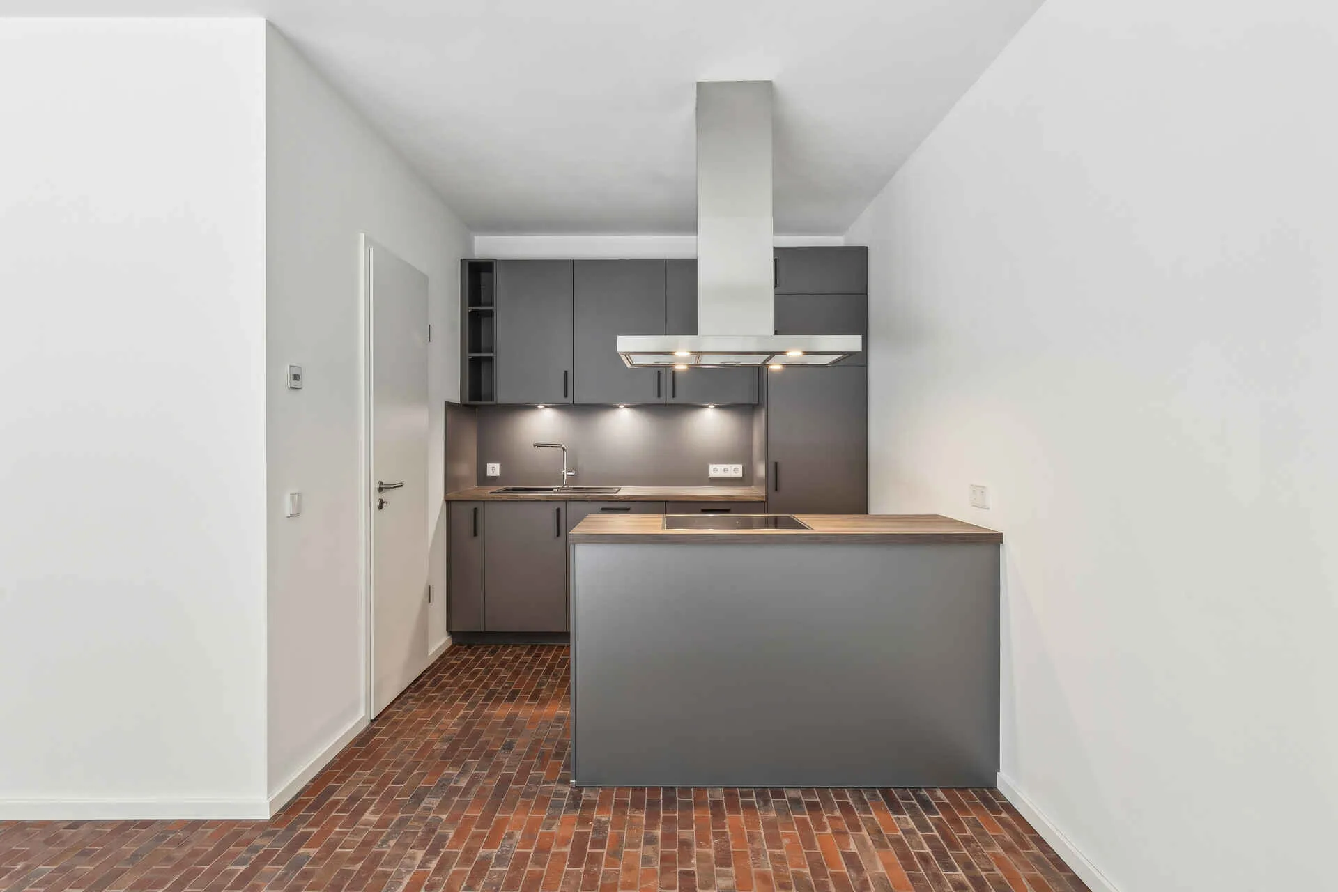 Immobilienangebot - Hamburg - Alle - Exklusive 3-Zimmer-Wohnung mit hochwertiger Ausstattung und Wasserblick zum Fleet - Ohne Stellplatz