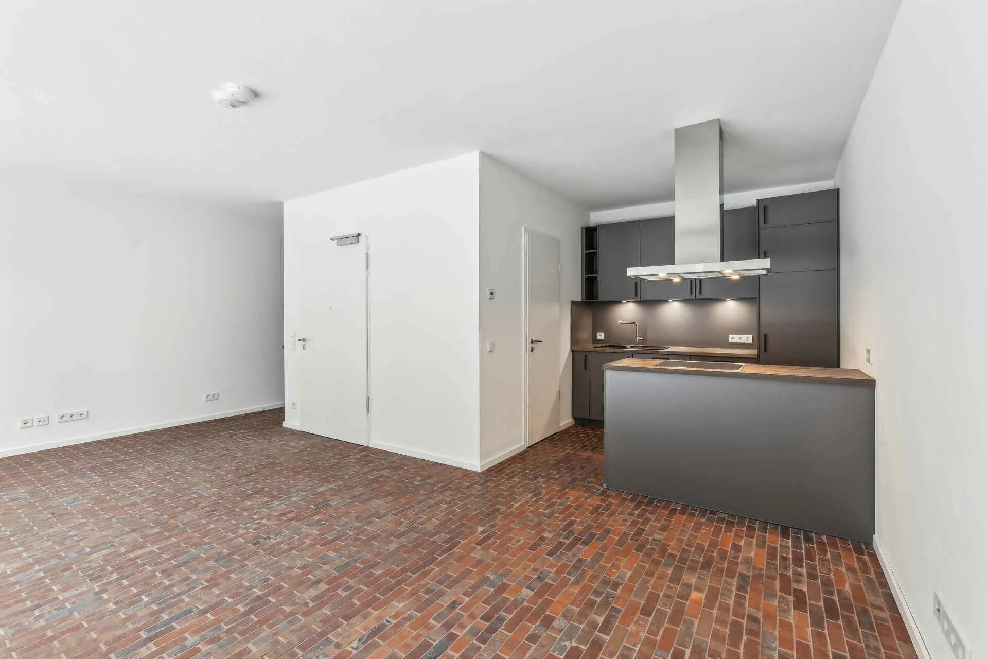 Immobilienangebot - Hamburg - Alle - Exklusive 3-Zimmer-Wohnung mit hochwertiger Ausstattung und Wasserblick zum Fleet - Ohne Stellplatz