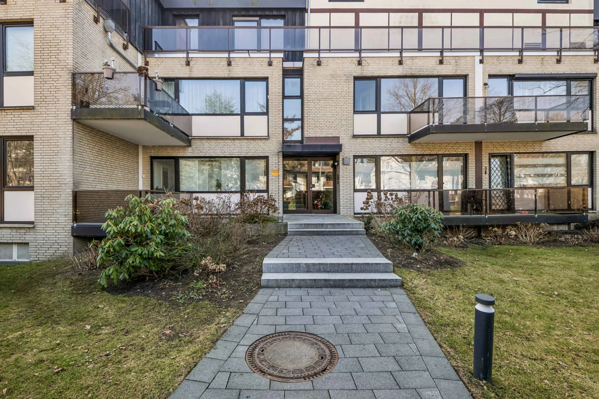 Immobilienangebot - Hamburg - Alle - Einziehen & Wohlfühlen: Stilvolle Etagenwohnung mit TG-Stellplatz & modernem Bad