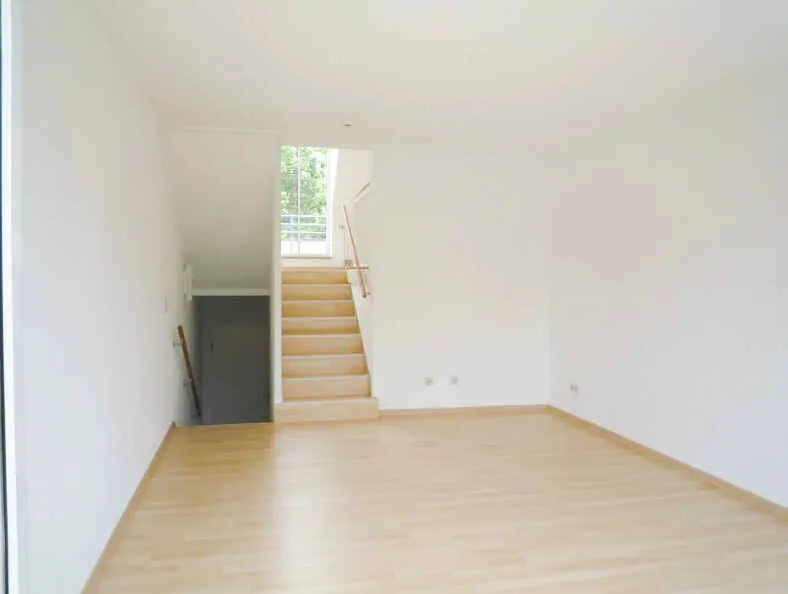 Immobilienangebot - Hamburg - Alle - Vermietete Maisonettewohnung über vier Ebenen mit Terrasse und Balkon in Hamburg