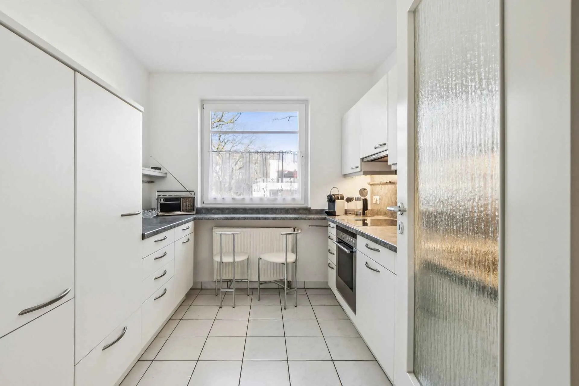 Immobilienangebot - Hamburg - Alle - Top gepflegte 3- Zimmerwohnung inkl. Tiefgaragenstellplatz im Herzen von Hamburg -Wellingsbüttel