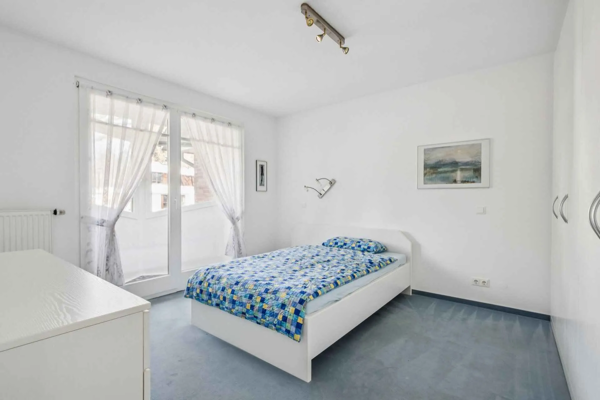 Immobilienangebot - Hamburg - Alle - Top gepflegte 3- Zimmerwohnung inkl. Tiefgaragenstellplatz im Herzen von Hamburg -Wellingsbüttel
