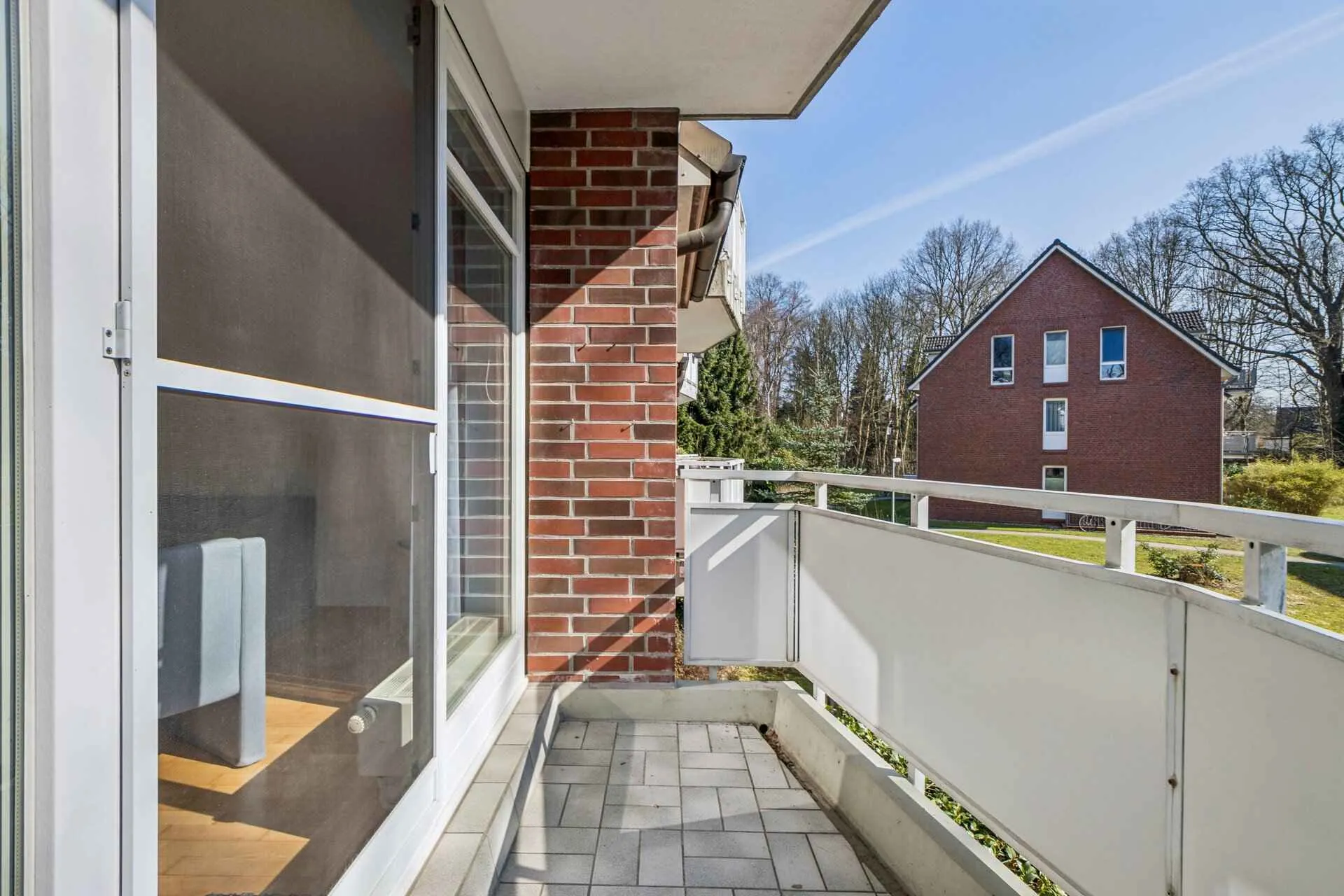 Immobilienangebot - Hamburg - Alle - Top gepflegte 3- Zimmerwohnung inkl. Tiefgaragenstellplatz im Herzen von Hamburg -Wellingsbüttel