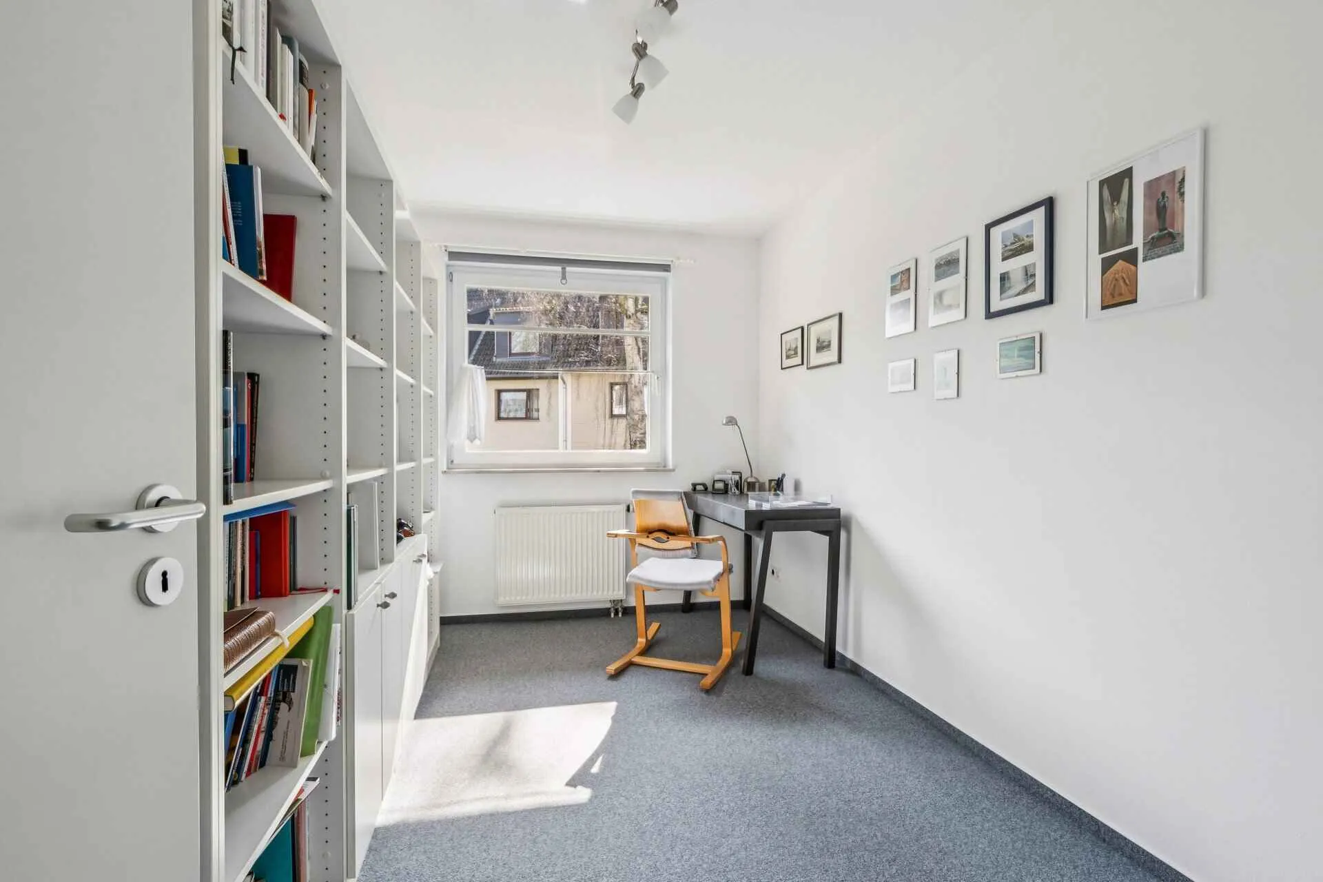 Immobilienangebot - Hamburg - Alle - Top gepflegte 3- Zimmerwohnung inkl. Tiefgaragenstellplatz im Herzen von Hamburg -Wellingsbüttel