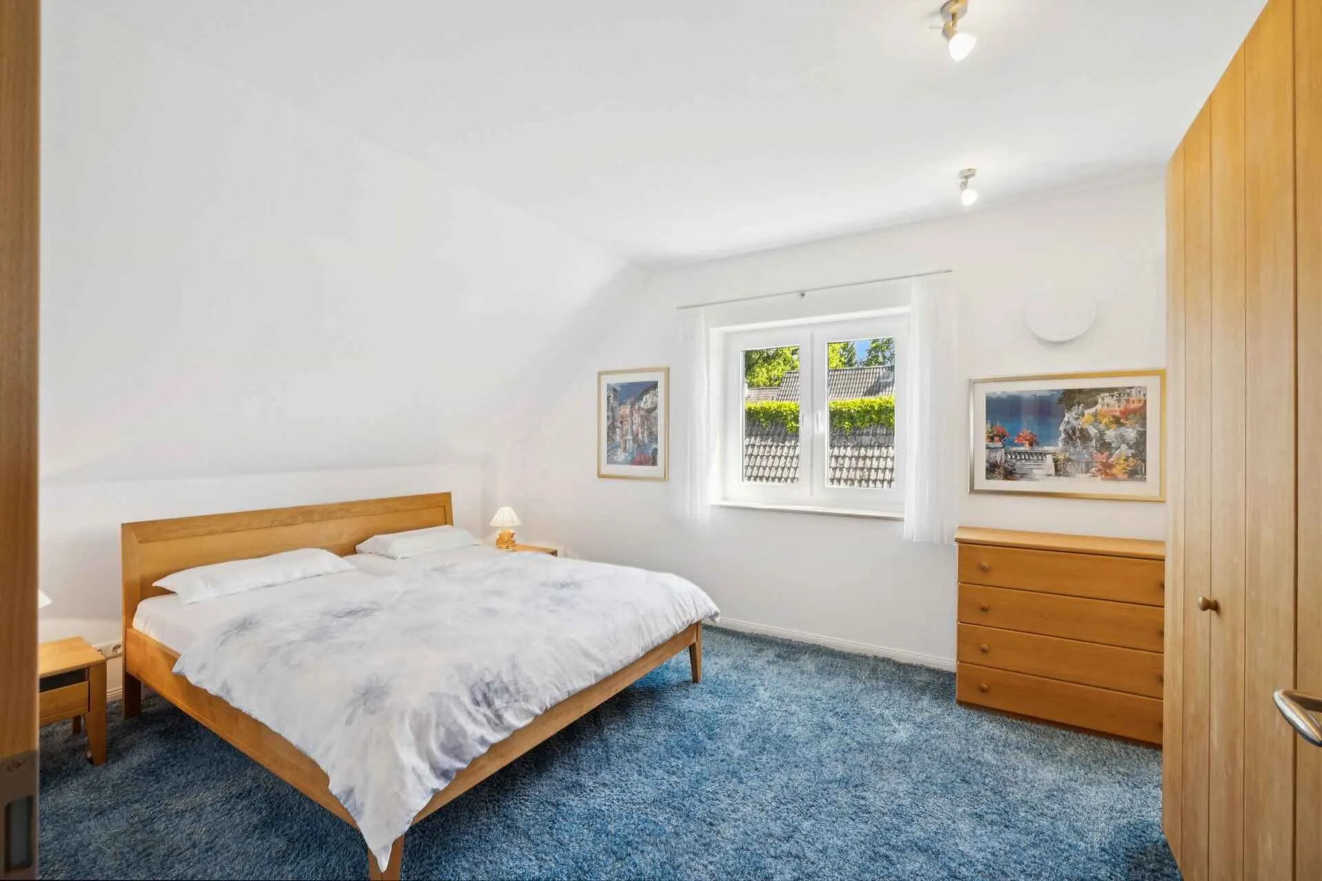 Immobilienangebot - Hamburg / Sasel - Alle - Familie Willkommen- gepflegtes Einfamilienhaus mit Top- Energieeffizienz im Herzen von HH - Sasel