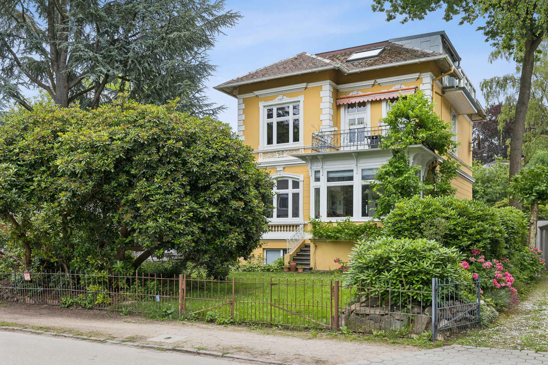 Immobilienangebot - Hamburg - Alle - Jugendstil trifft Großzügigkeit – Wohnen auf vier Etagen in bester Lage von Hamburg Othmarschen