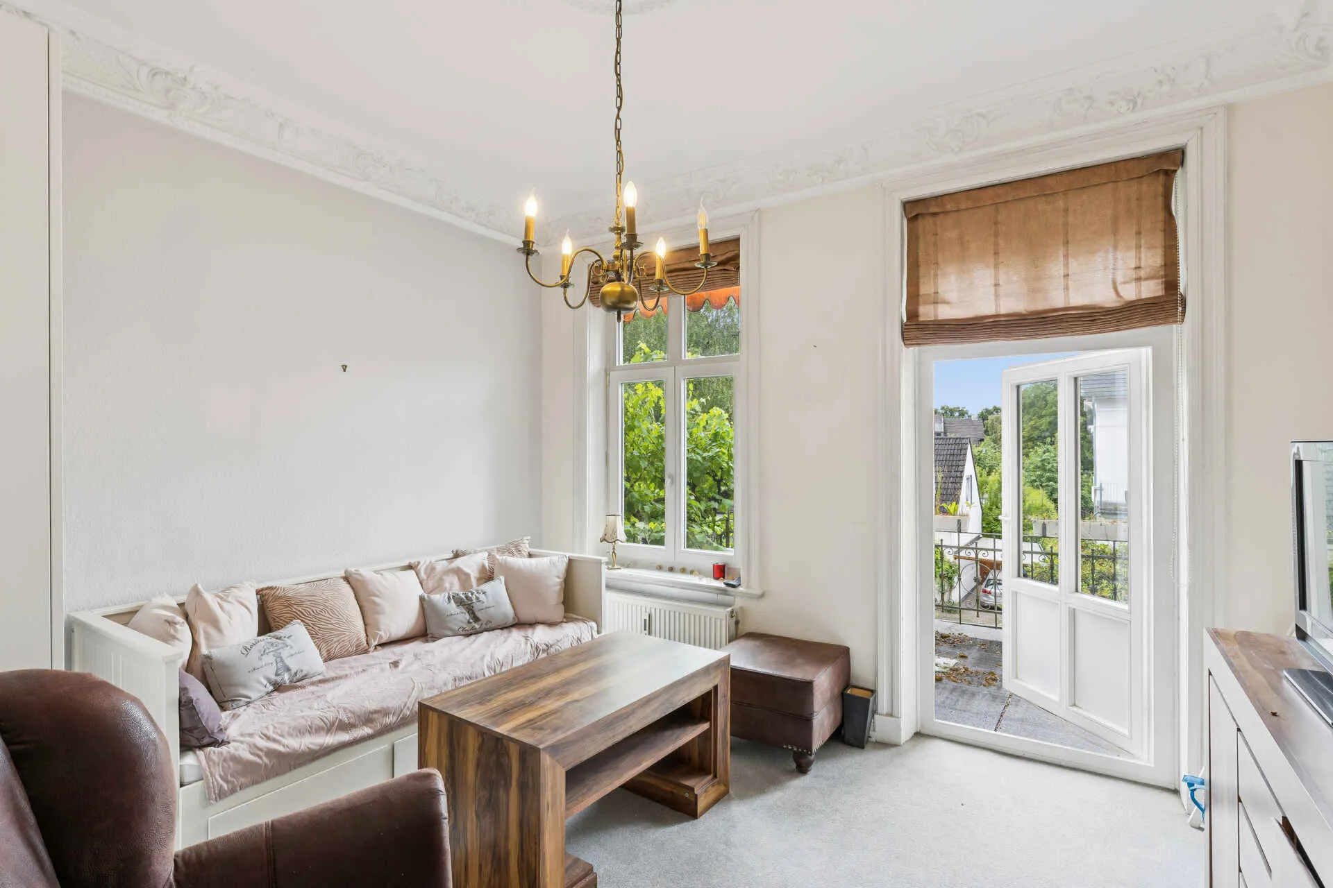 Immobilienangebot - Hamburg - Alle - Jugendstil trifft Großzügigkeit – Wohnen auf vier Etagen in bester Lage von Hamburg Othmarschen