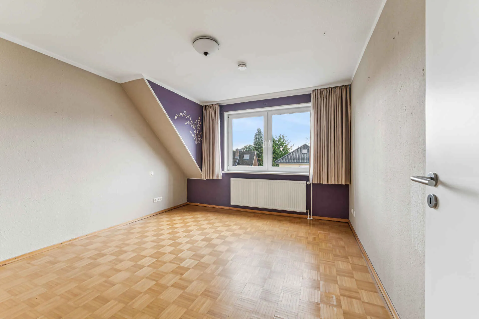 Immobilienangebot - Hamburg - Alle - Maisonette mit Mehrwert: Flexibler Schnitt (2–3 Zi.), ausgebauter Dachboden & 2 Balkone!