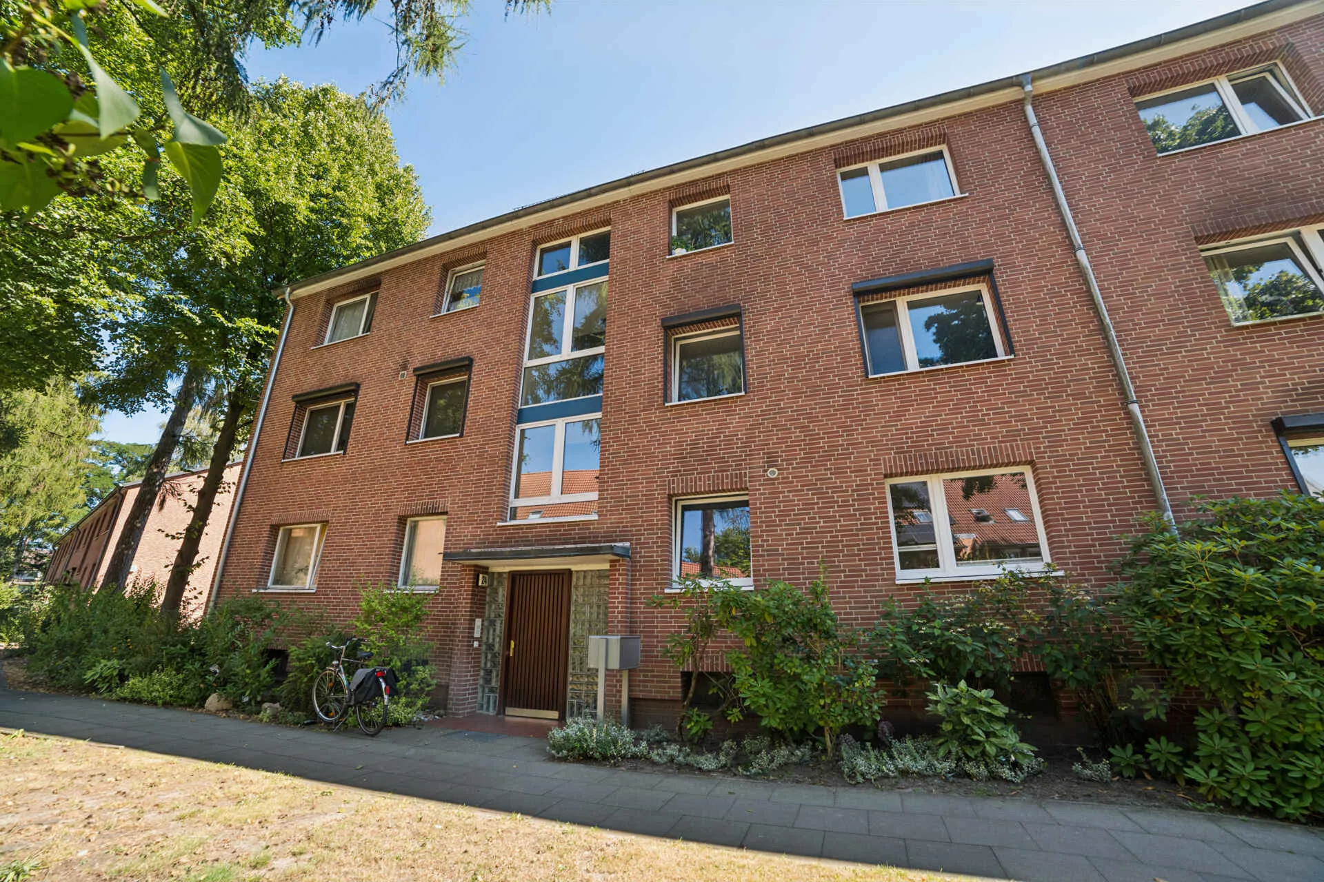 Immobilienangebot - Wedel - Alle - Erbbaurecht!  Einziehen und wohlfühlen
3-Zimmer-Wohnung in zentraler Lage von Wedel