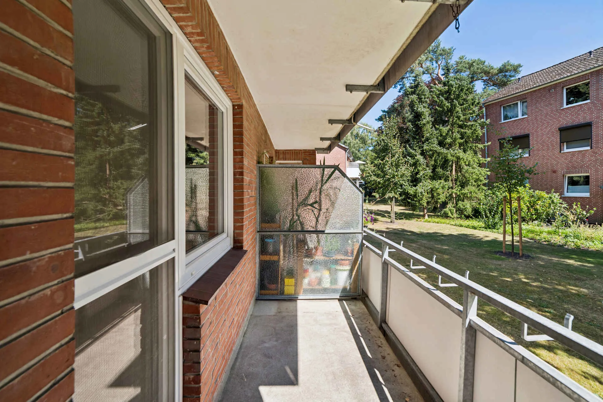 Immobilienangebot - Wedel - Alle - Erbbaurecht!  Einziehen und wohlfühlen
3-Zimmer-Wohnung in zentraler Lage von Wedel