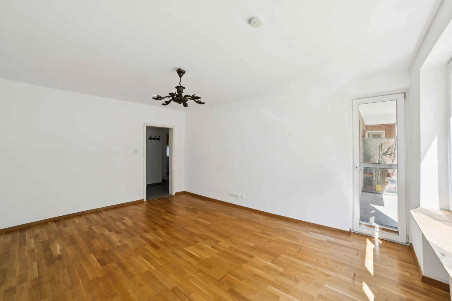 Immobilienangebot - Wedel - Alle - Erbbaurecht!  Einziehen und wohlfühlen
3-Zimmer-Wohnung in zentraler Lage von Wedel