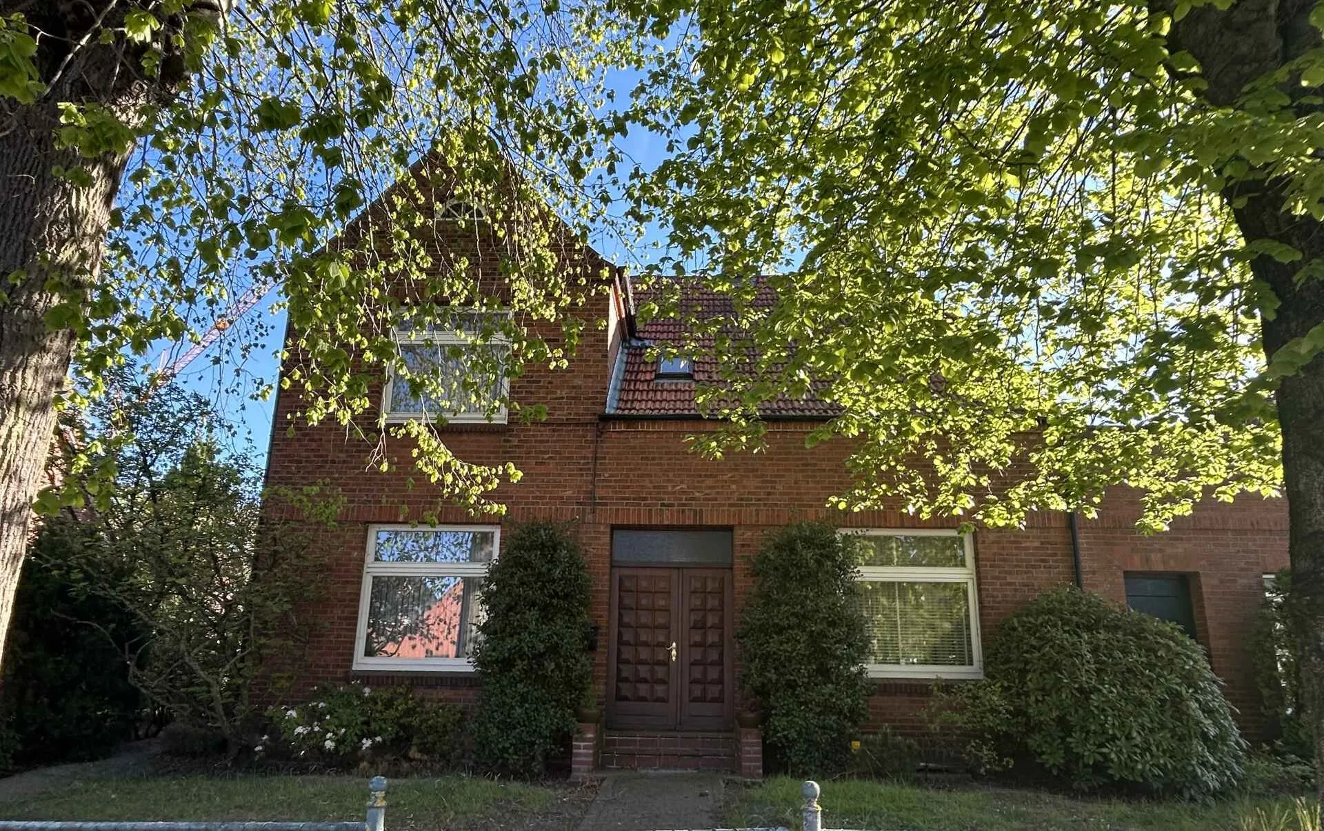 Immobilienangebot - Geesthacht - Alle - Handwerker aufgepasst! Einfamilienhaus mit Potential und weitläufigem Grundstück in Geesthacht