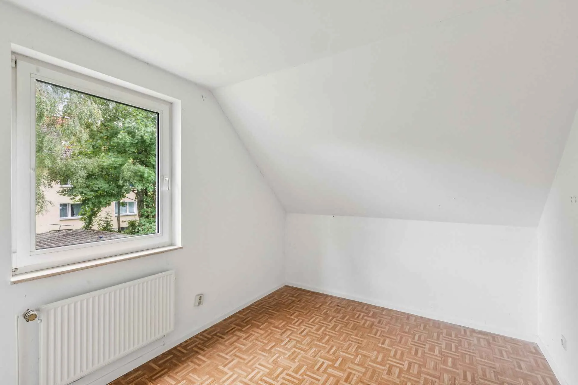 Immobilienangebot - Hamburg - Alle - Ihr neues Wohnglück mit Erbpachtgrundstück – Doppelhaushälfte mit Garten und Potenzial in Langenhorn